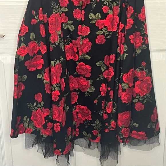 Hot Topic Red Roses Halter Top Dress Sz XXL Pinup Tulle Trim Black & Red - Picture 11 of 16